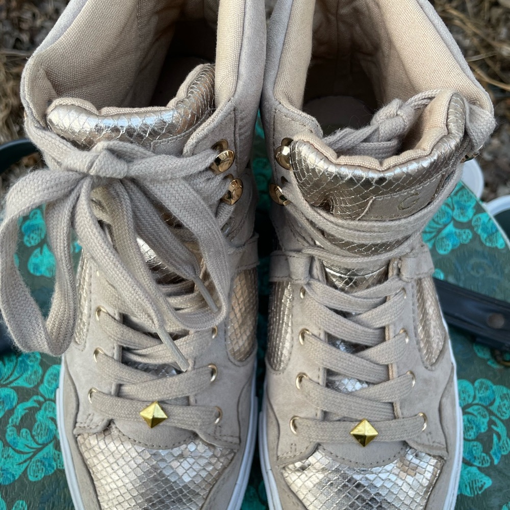 Gold and Cream Sneakers with Textured Upper and Comfort Collar